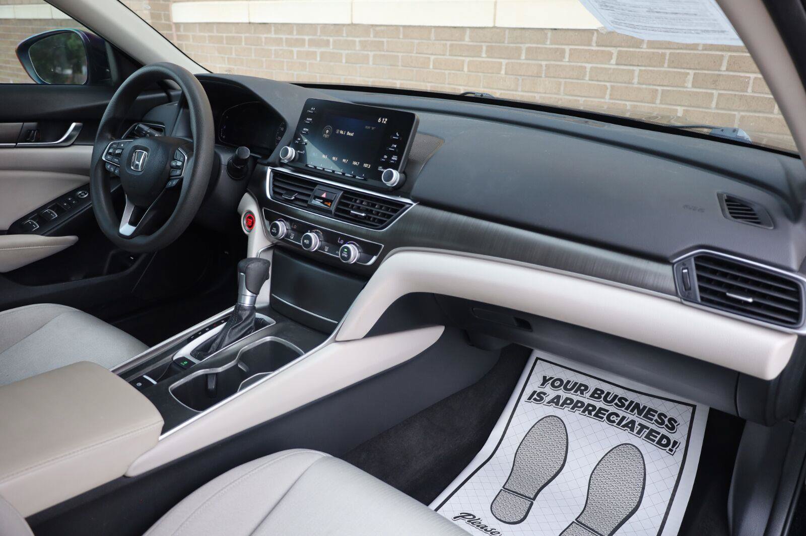 Used 2018 Honda Accord LX image 28