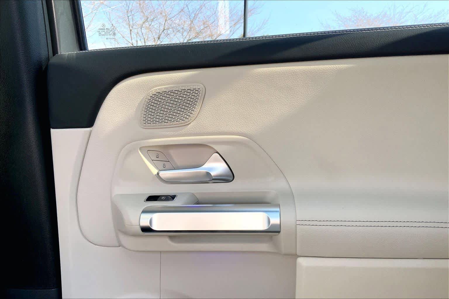 New 2026 Mercedes-Benz GLB 250 4MATIC image 23