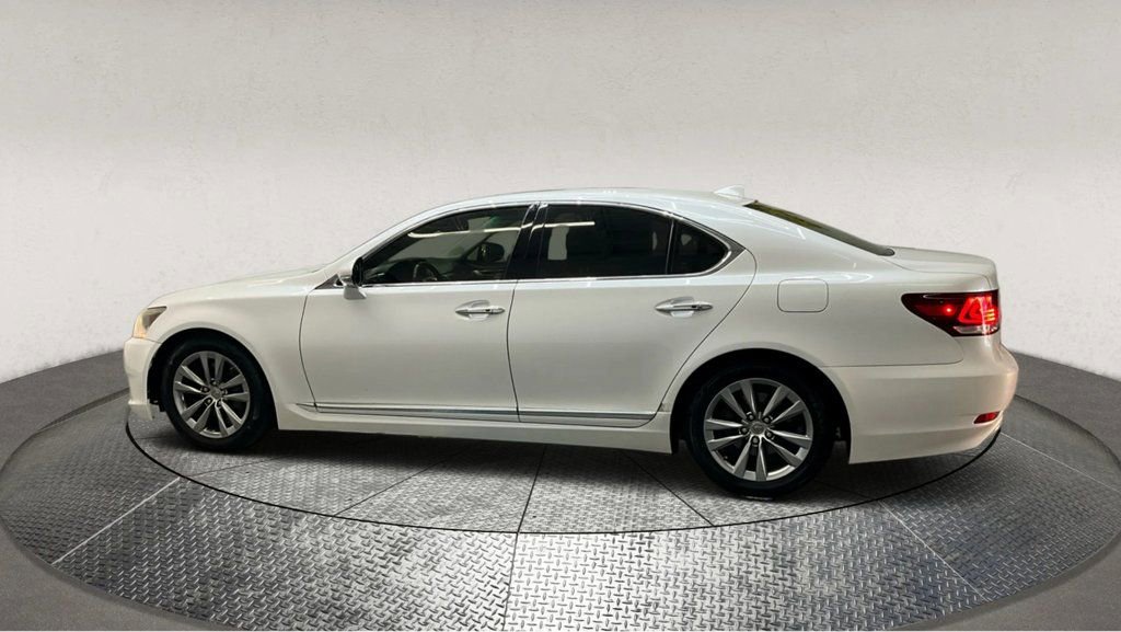 Used 2016 Lexus LS 460 w/ Comfort Package image 5