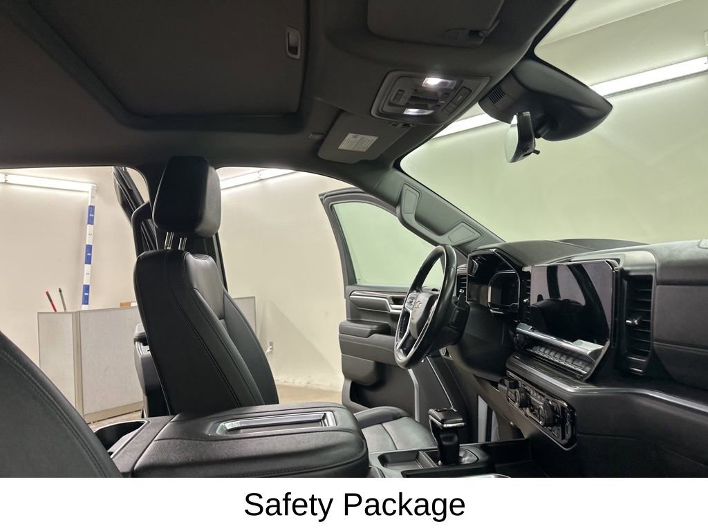 Used 2022 Chevrolet Silverado 1500 LTZ w/ LTZ Premium Package image 23