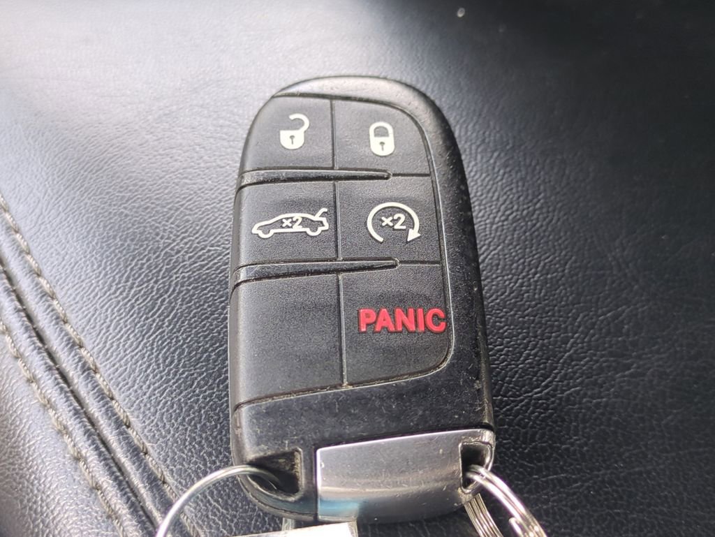 Used 2022 Dodge Challenger GT image 29