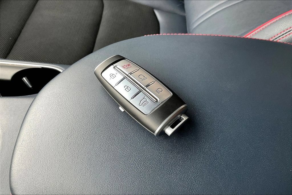 Used 2023 Genesis GV70 2.5T w/ Sport Prestige Package AWD/4WD image 32