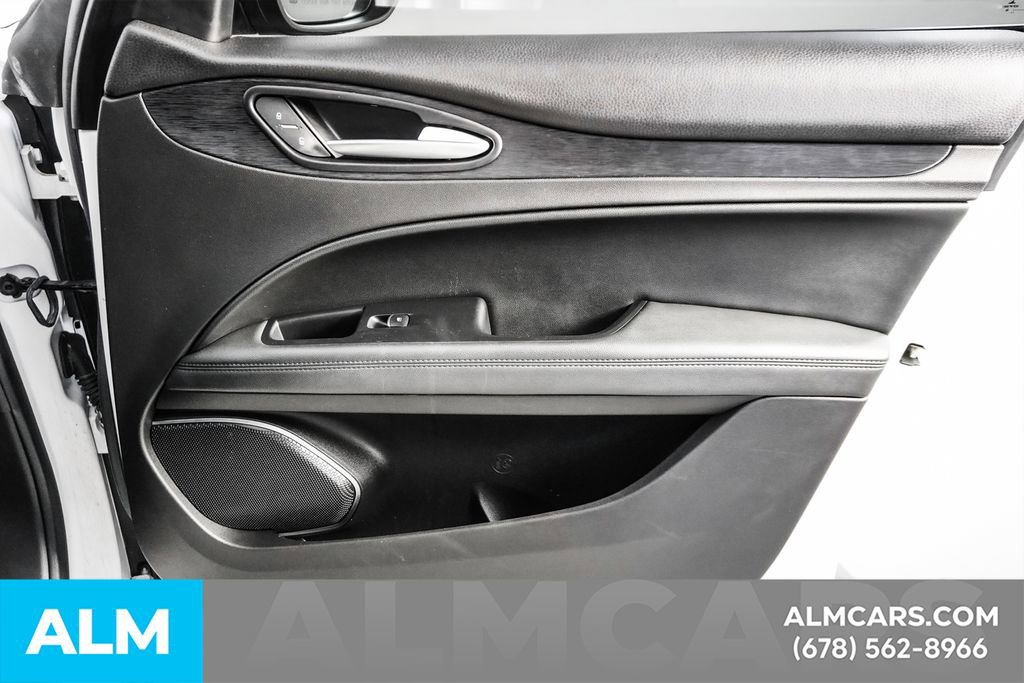 Used 2022 Alfa Romeo Stelvio Sprint image 44