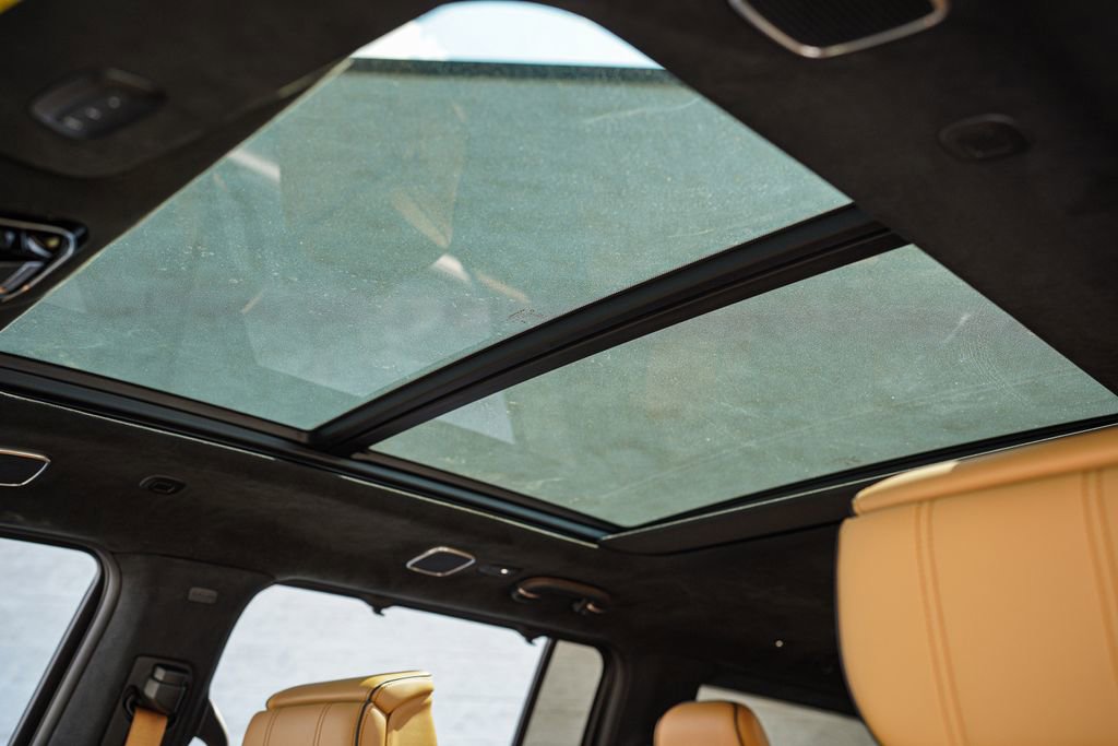 Used 2023 Jeep Grand Wagoneer Series III image 36