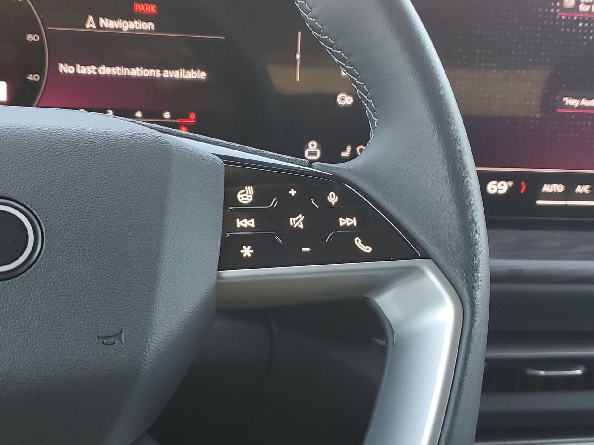 New 2025 Audi Q5 Premium Plus image 23