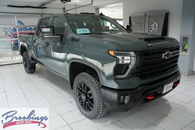 New 2026 Chevrolet Silverado 2500 LT w/ Trail Boss Package