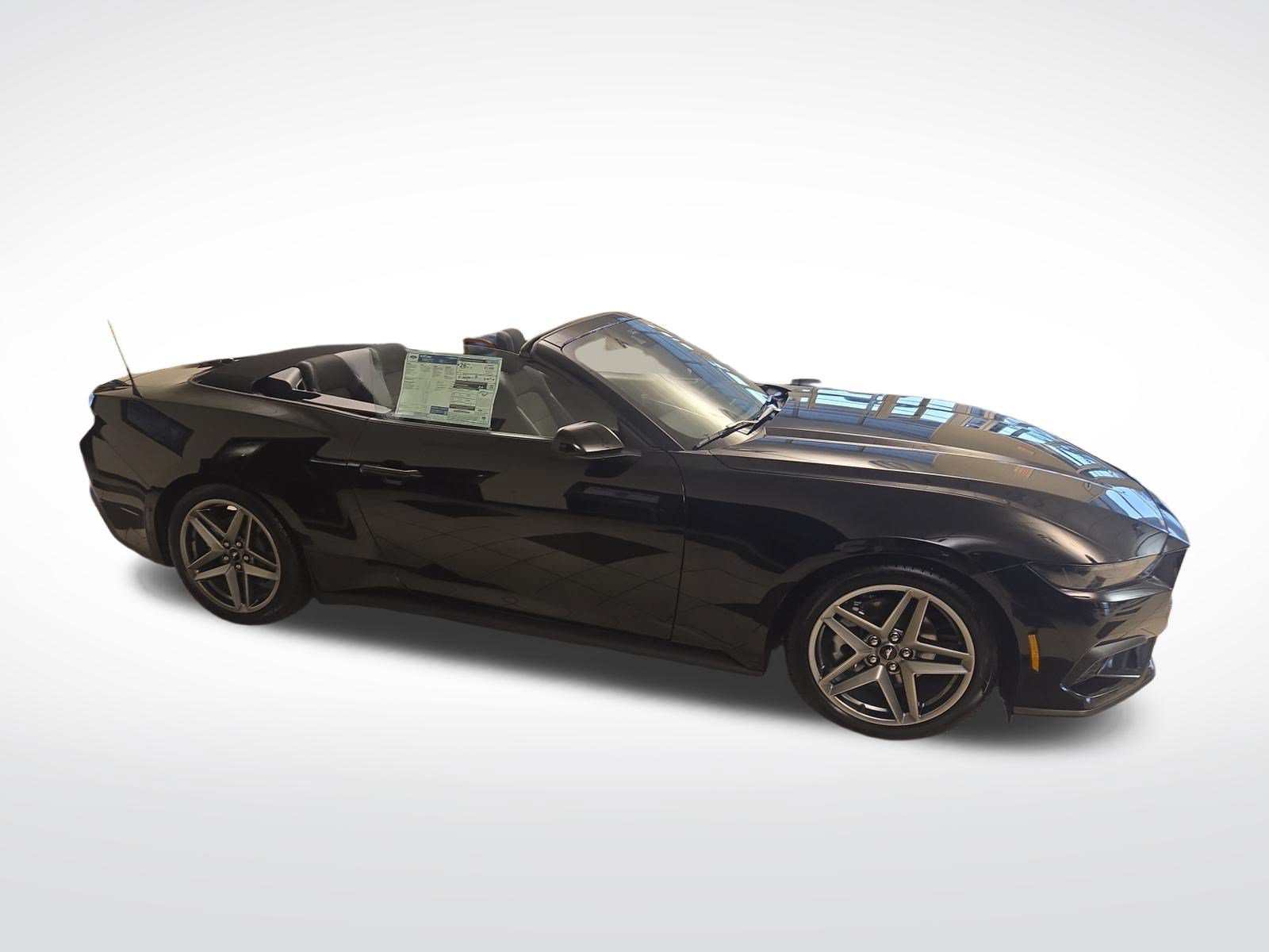 Used 2026 Ford Mustang Convertible RWD image 5