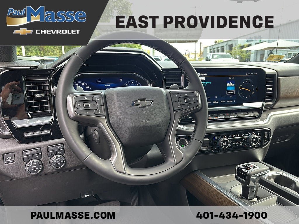 Used 2025 Chevrolet Silverado 1500 High Country w/ High Country Premium Package AWD/4WD image 14