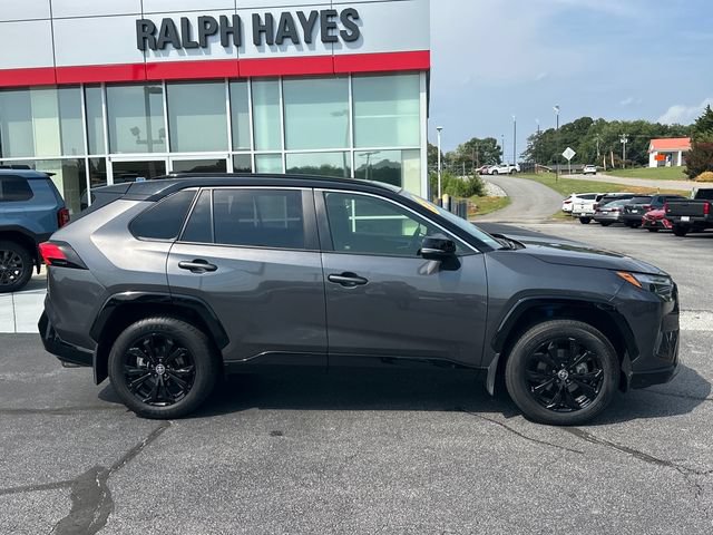 Used 2023 Toyota RAV4 XSE AWD/4WD image 2