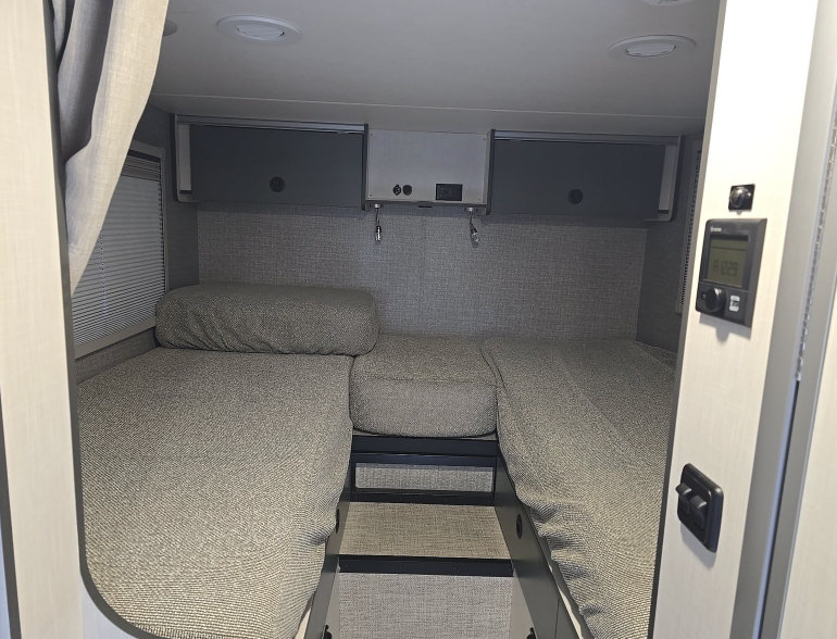 Used 2023 Mercedes-Benz Sprinter 3500 w/ Charging Package, Dashboard image 8