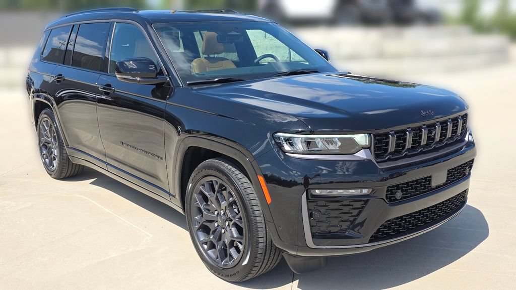 New 2026 Jeep Grand Cherokee L Summit w/ Obsidian Package AWD/4WD image 7