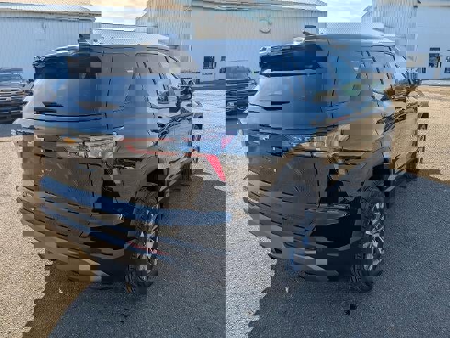 New 2026 Chevrolet Equinox LT w/ Convenience Package II image 3