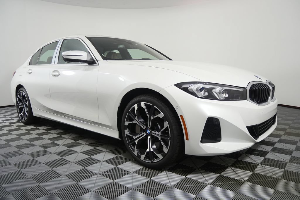 Used 2026 BMW 330i Sedan w/ Premium Package RWD image 2