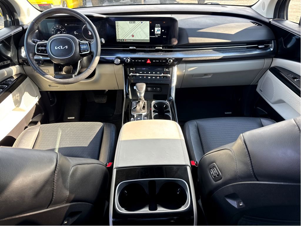 Used 2024 Kia Carnival SX Prestige image 15