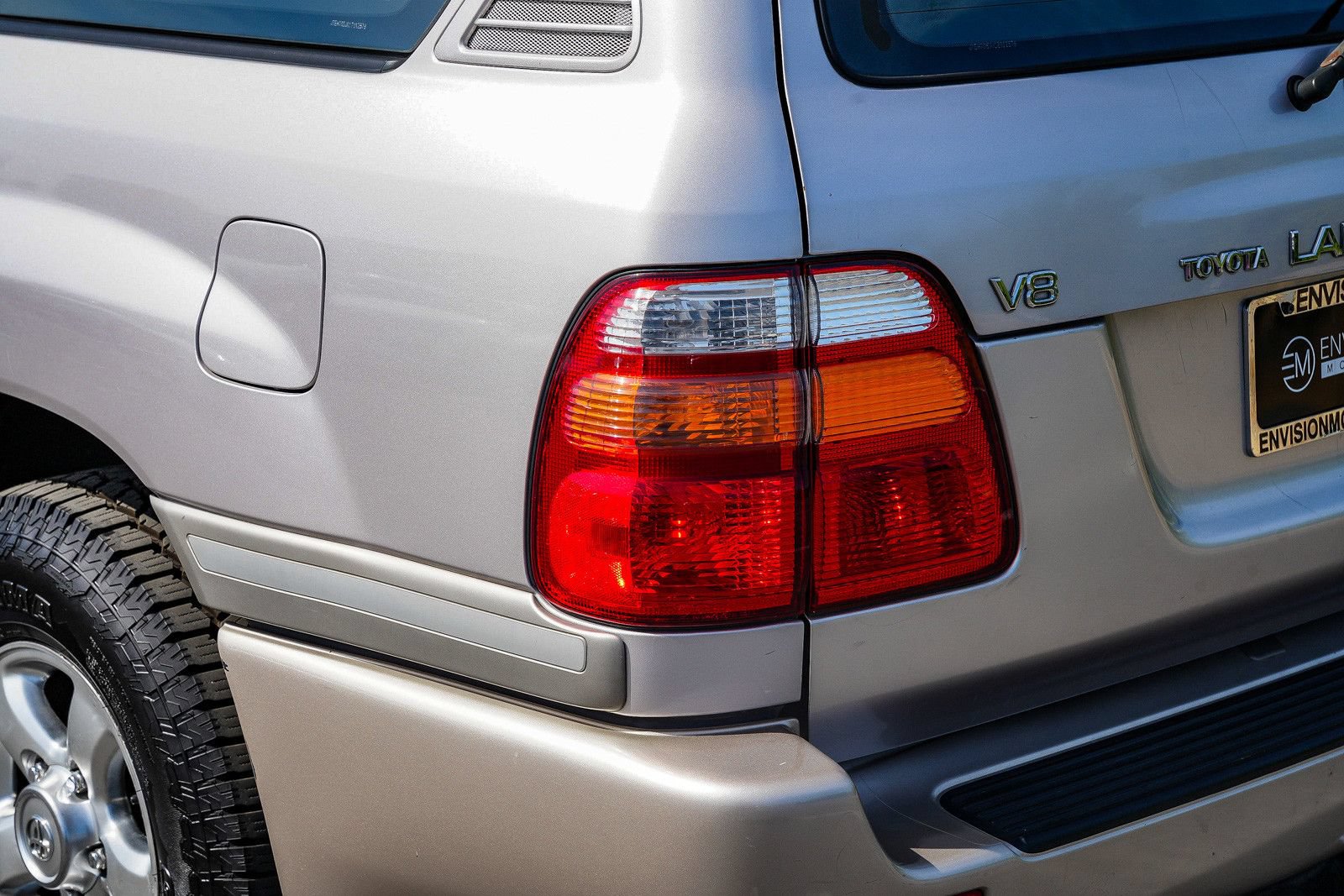 Used 2001 Toyota Land Cruiser AWD/4WD image 11
