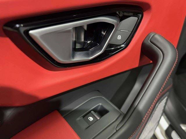 Used 2019 Lamborghini Urus AWD/4WD image 50