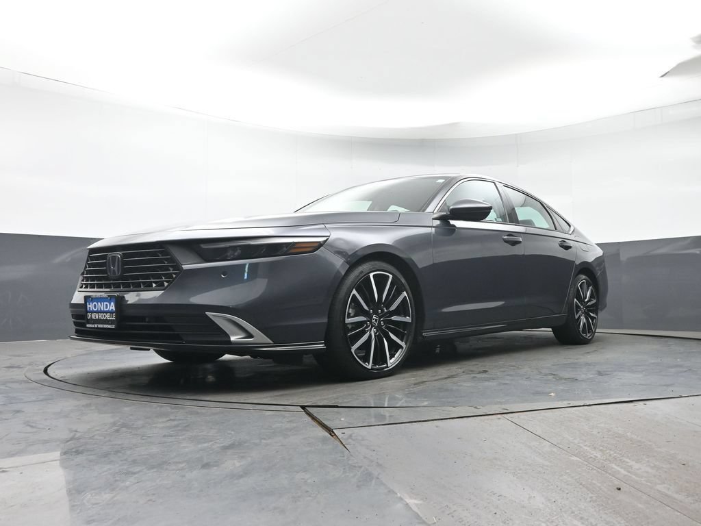 Certified 2023 Honda Accord Touring image 29