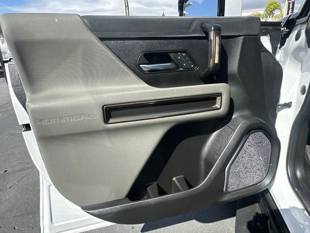 Certified 2025 GMC Hummer EV 2X AWD/4WD image 23