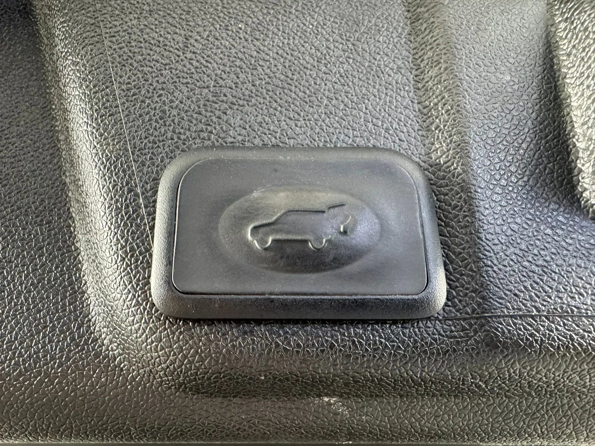 Used 2017 Buick Enclave Premium w/ Experience Buick Package AWD/4WD image 29