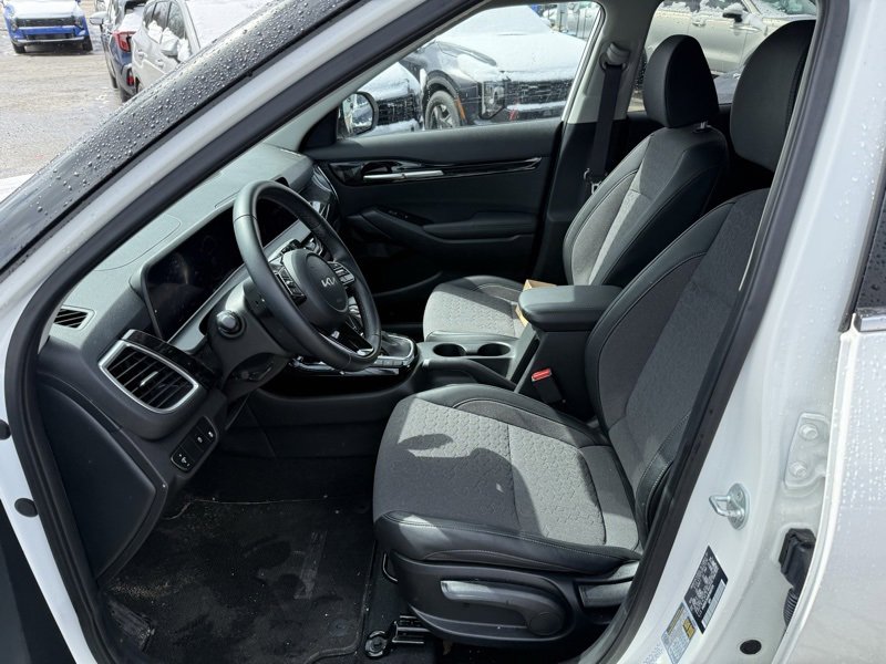Certified 2024 Kia Seltos S image 8