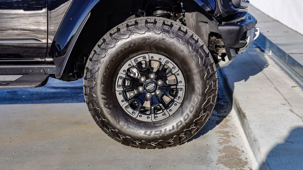 Used 2024 Ford Bronco Raptor w/ Interior Carbon Fiber Pack 6 image 11