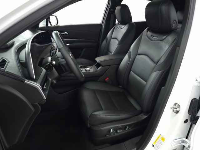 Used 2024 Cadillac XT4 Sport image 11