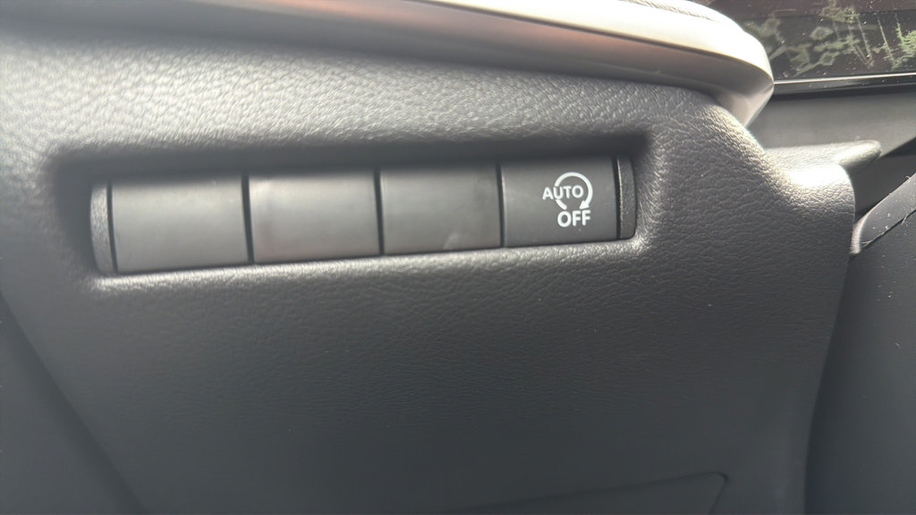 Certified 2025 Nissan Kicks S FWD image 16