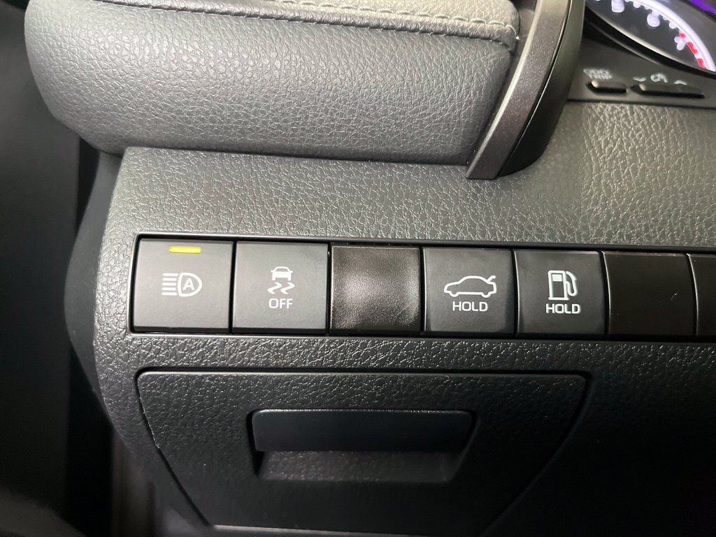 Used 2023 Toyota Camry SE AWD/4WD image 13