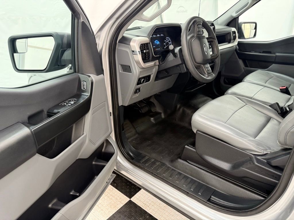 Used 2023 Ford F150 XL w/ Trailer Tow Package image 18