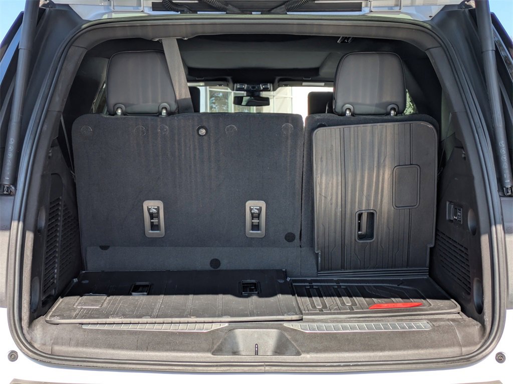 Used 2021 GMC Yukon AT4 w/ Rear Media and Nav Package image 13