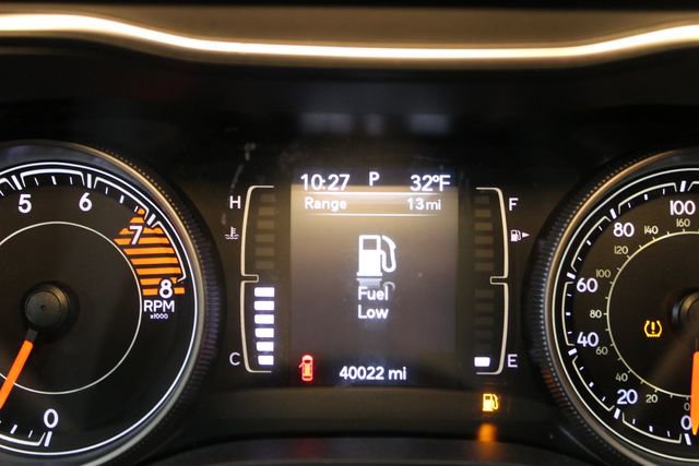 Used 2019 Jeep Cherokee Sport w/ Cold Weather Group AWD/4WD image 23