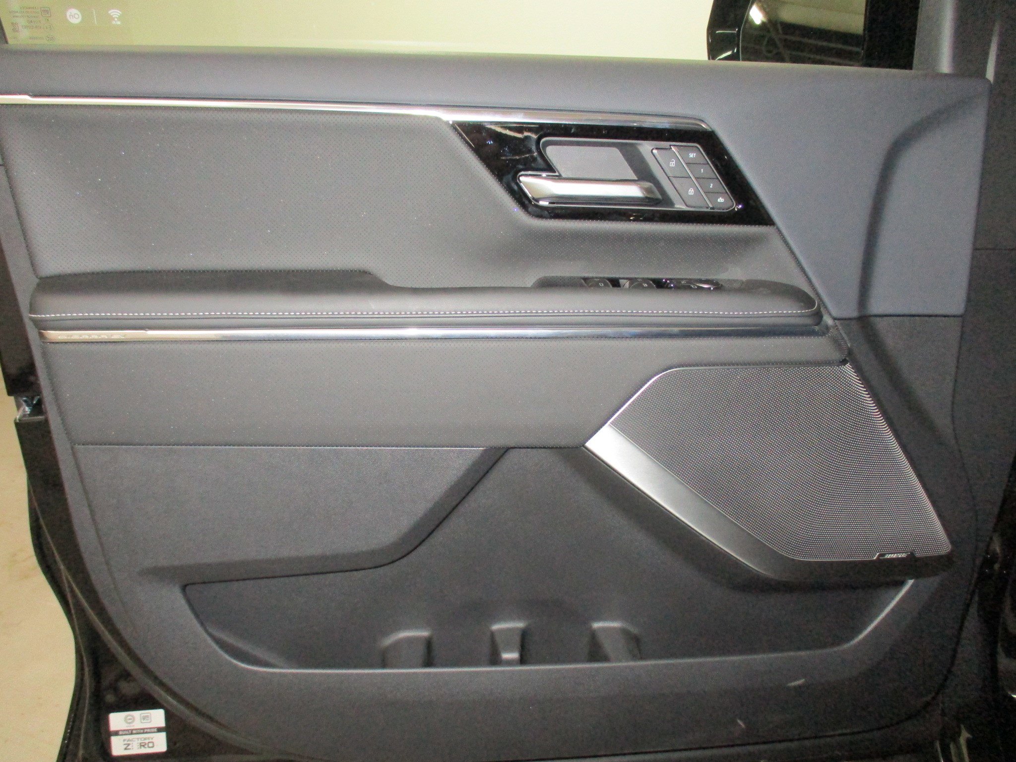 New 2025 GMC Sierra EV Denali image 13