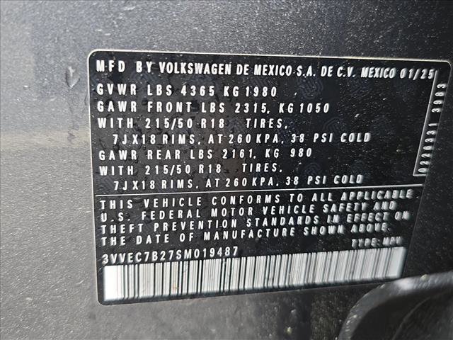 Used 2025 Volkswagen Taos SE image 28