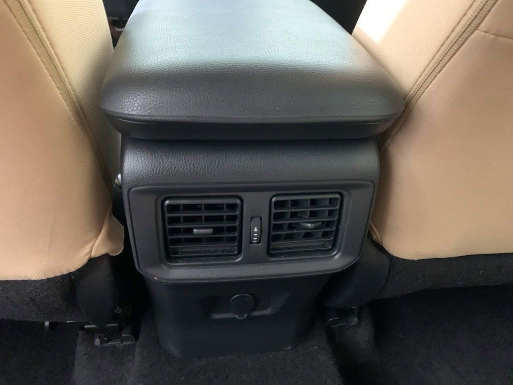Used 2023 Toyota RAV4 LE AWD/4WD image 33