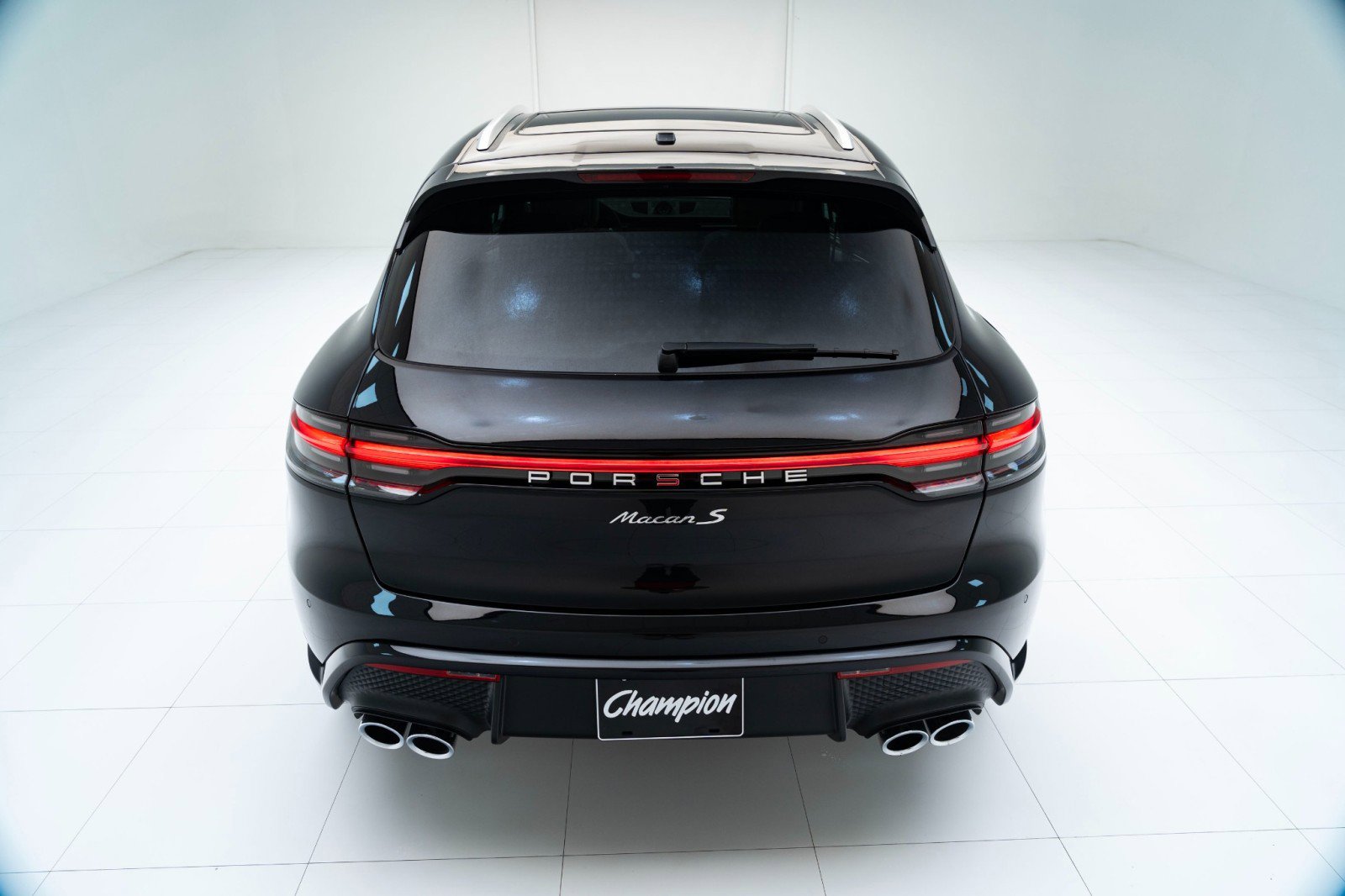 New 2025 Porsche Macan S image 10