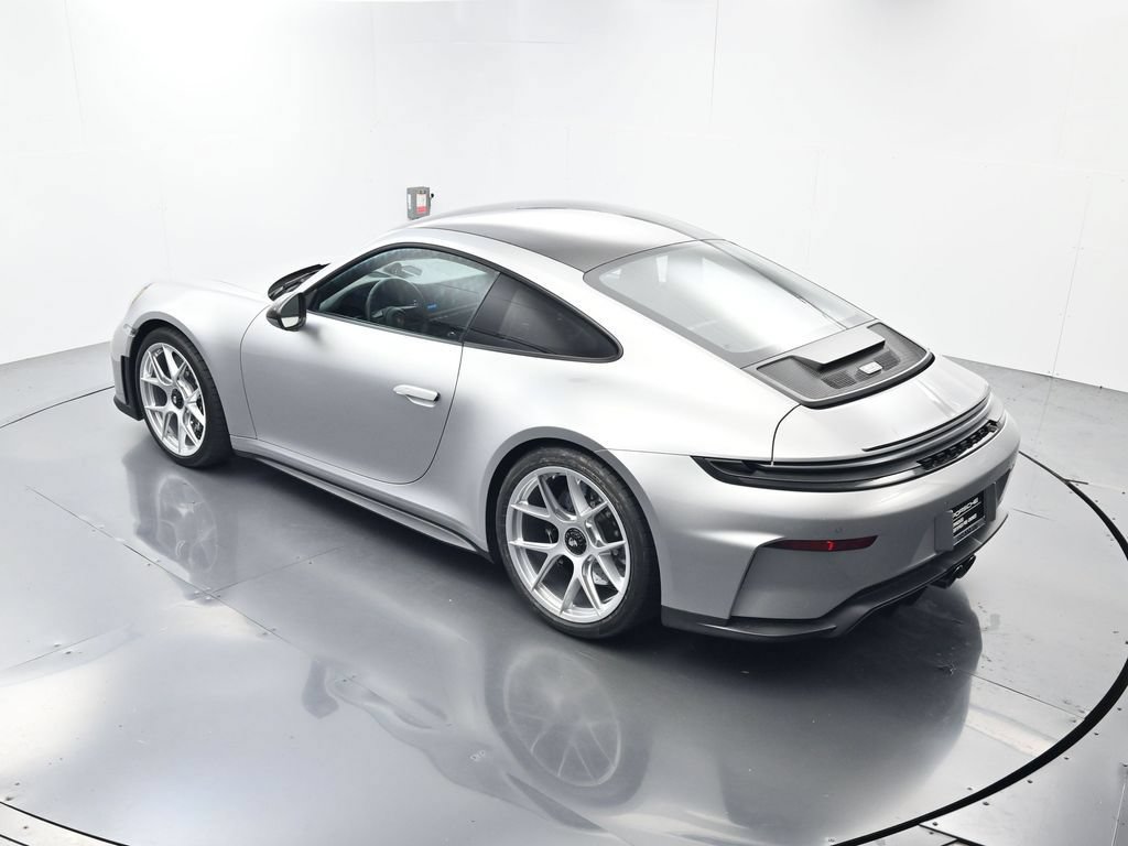 Certified 2026 Porsche 911 GT3 RWD image 40