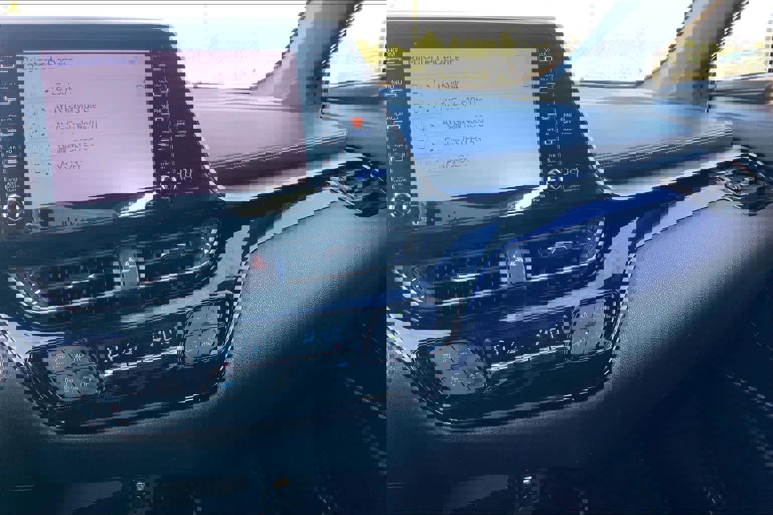 Used 2019 Toyota C-HR LE image 34