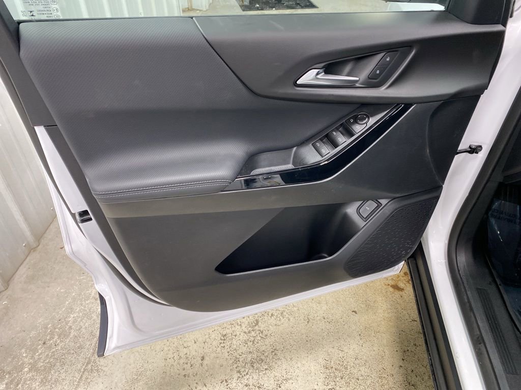 New 2026 Chevrolet Equinox LT w/ Convenience Package II image 33