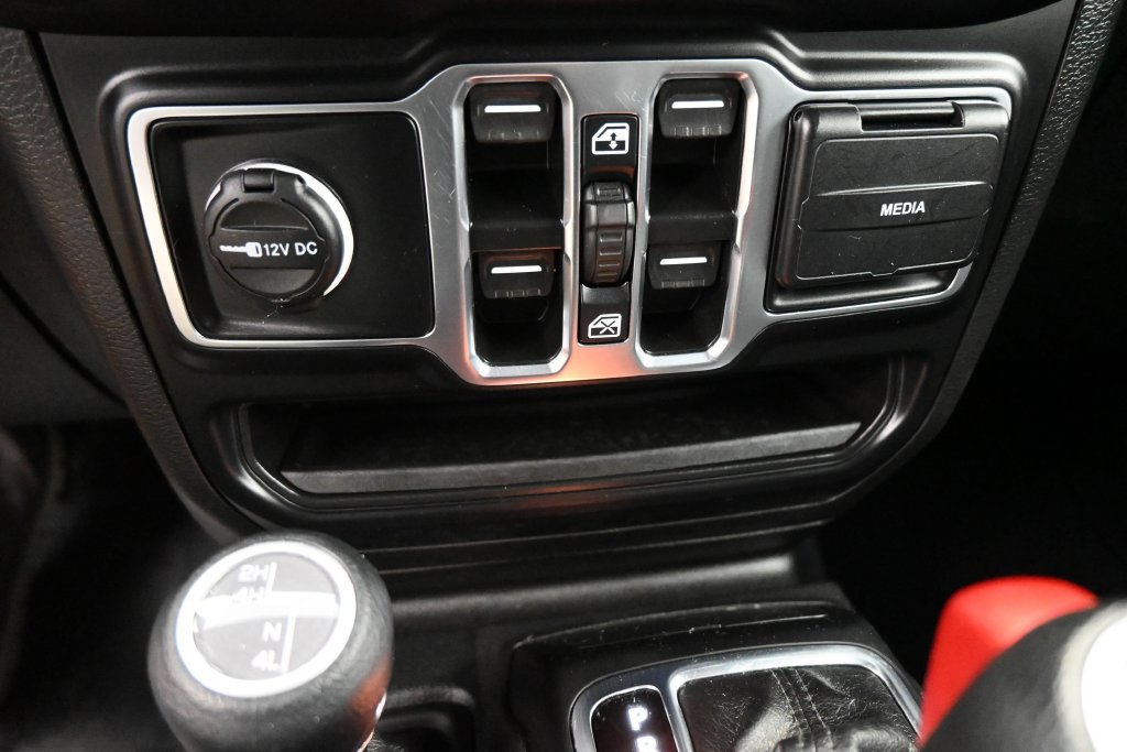 Used 2023 Jeep Gladiator Sport AWD/4WD image 14