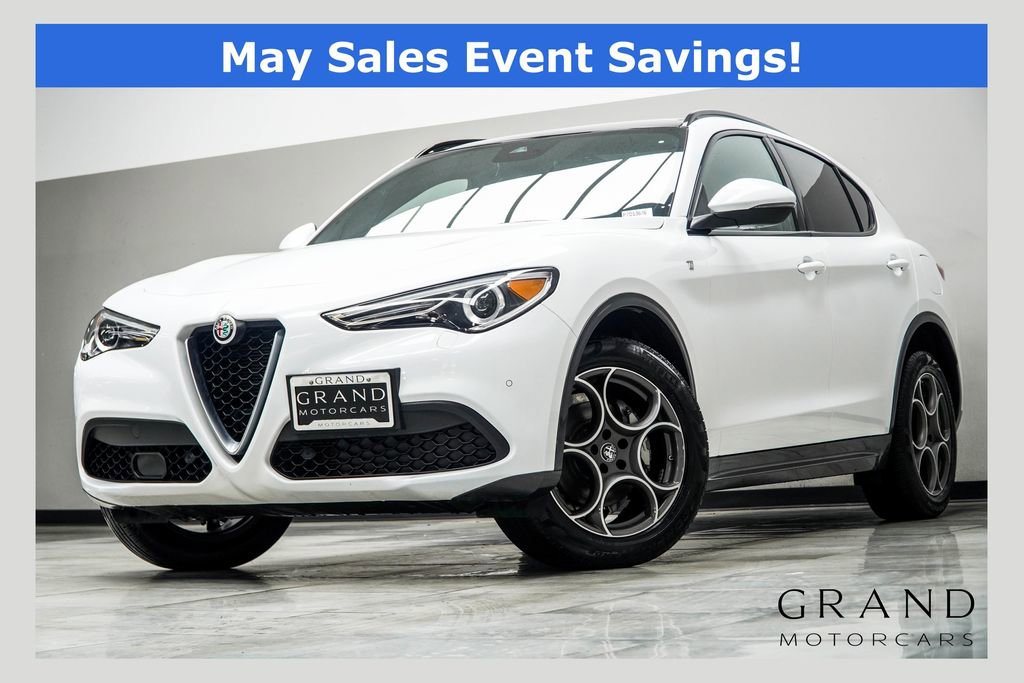 Used 2023 Alfa Romeo Stelvio Ti AWD/4WD image 1