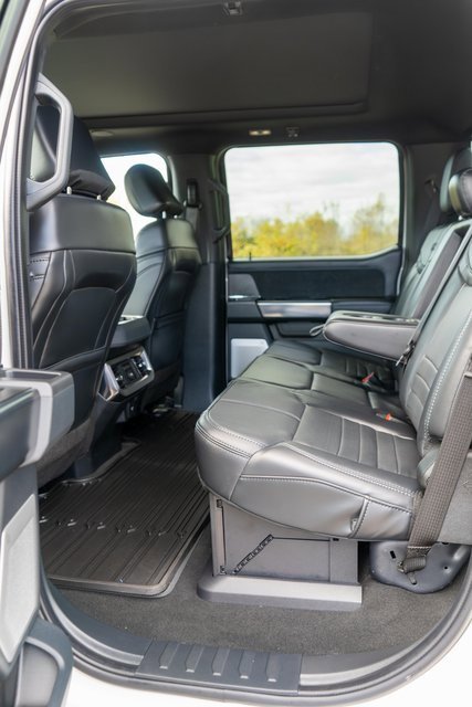 Used 2025 Ford F350 Platinum w/ FX4 Off-Road Package image 12