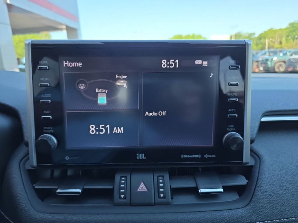 Used 2022 Toyota RAV4 XLE Premium AWD/4WD image 25