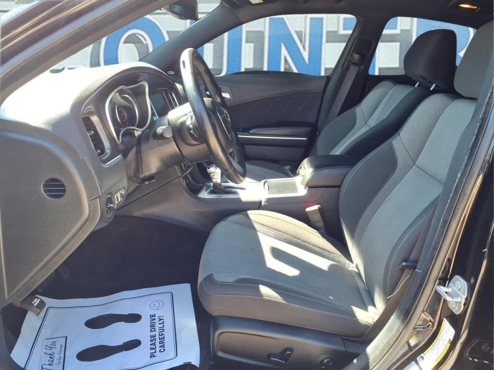 Used 2016 Dodge Charger R/T RWD image 17
