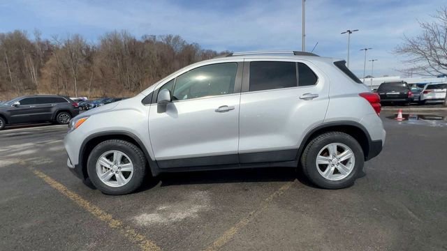Used 2019 Chevrolet Trax LT w/ LT Convenience Package image 5