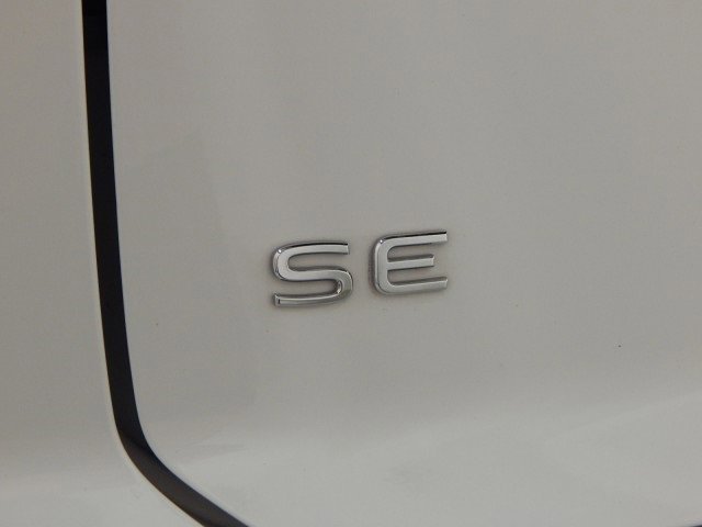 Used 2024 Volkswagen Atlas Cross Sport SE image 6