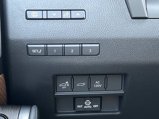 Certified 2026 Lexus GX 550 w/ Accessory Package (ZB) AWD/4WD image 36