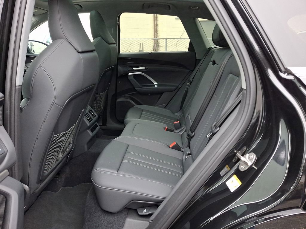 Used 2025 Audi Q5 Premium Plus w/ Premium Plus image 10