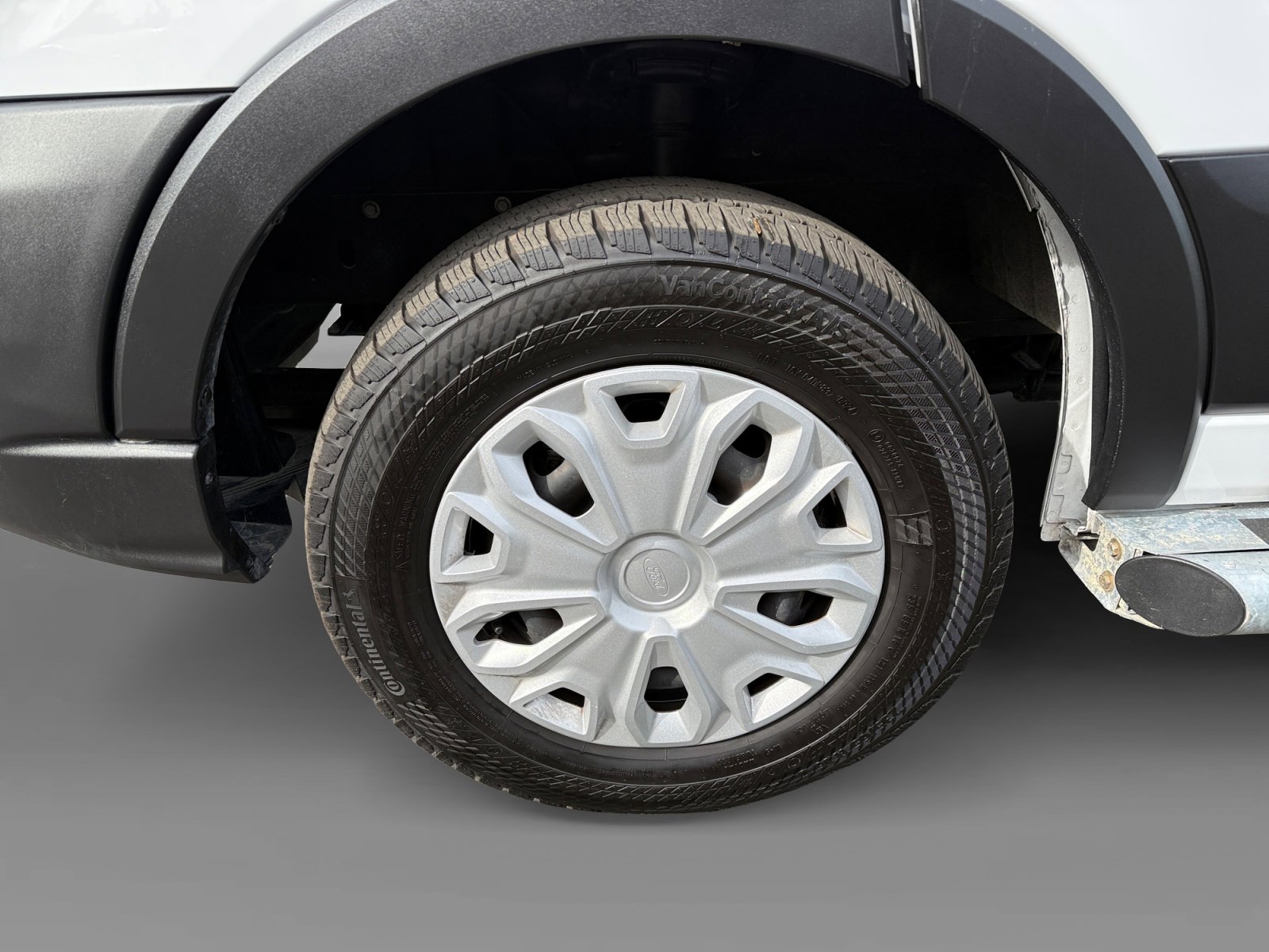 Used 2024 Ford Transit 250 Low Roof w/ Exterior Upgrade Package image 9