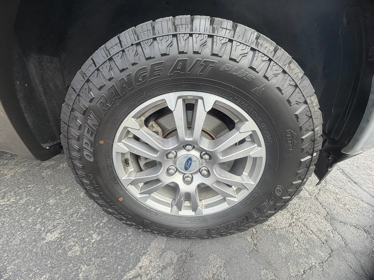 Used 2018 Ford F150 Lariat image 34