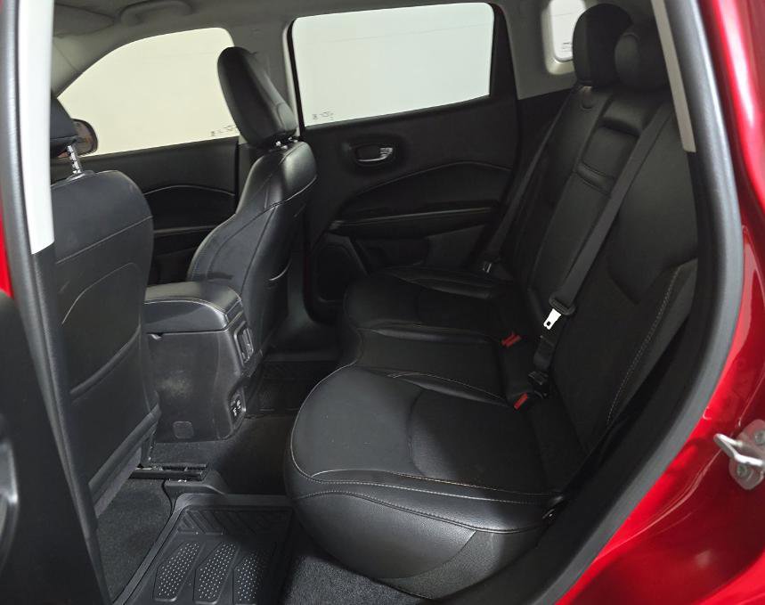 Used 2019 Jeep Compass Latitude w/ Popular Equipment Group image 11